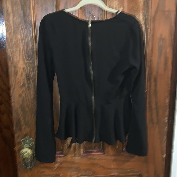 Akira Wrap Blouse - Picture 3 of 4